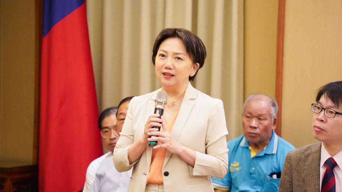 李貞秀立委資格惹議　綠黨團點名「他」要負責：支持行政院拒質詢、索資
