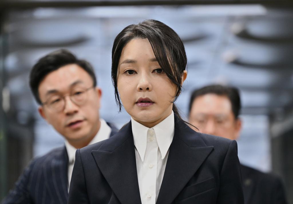 自己人查自己人！涉嫌掩蓋金建希炒股　南韓特檢首次搜索大檢察廳、首爾中央地檢