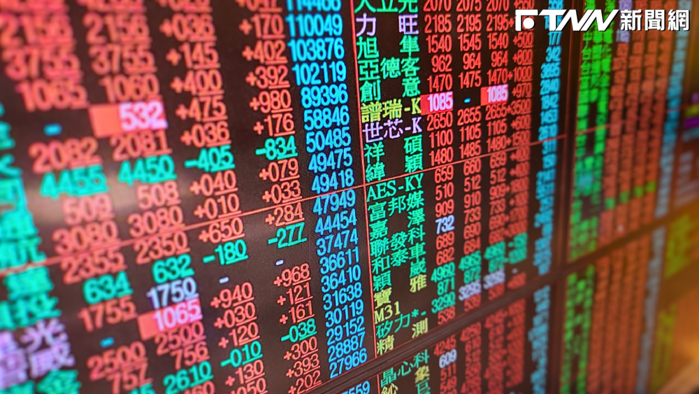 EPS預估獲大幅上修！「記憶體模組廠」目標價上看1500元　2月稅後淨利年增1332%